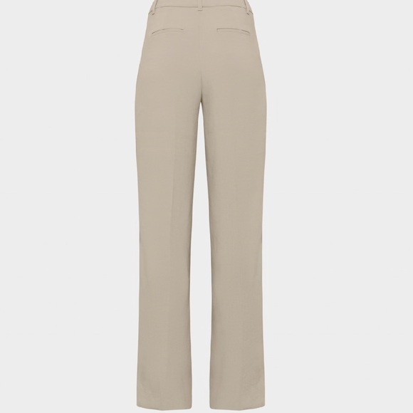 ARITZIA The Effortless Pant™ - Crepette™. SIZE 4 SHORT nomad taupe - Picture 2 of 4